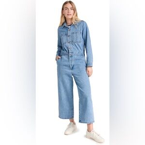 Levi’s Iconic Jumpsuit • M